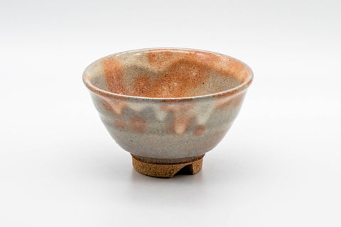Japanese Teacup - 萩焼 Gohonte Wan-nari Hagi-yaki Yunomi - 140ml - front view of the teacup