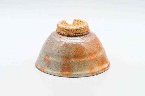 Japanese Teacup - 萩焼 Gohonte Wan-nari Hagi-yaki Yunomi - 140ml - inverted three-quarter view showing the foot ring