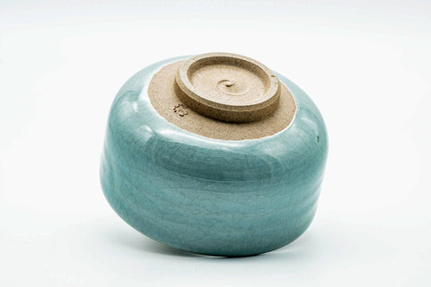 Japanese Matcha Bowl - Blue Celadon Drip-Glazed Hantsutsu-gata Chawan - 400ml - inverted to show the base
