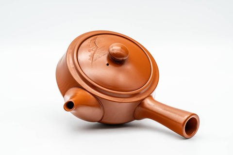 Tezumi — Japanese Kyusu - Engraved Red Shudei Tokoname-yaki Debeso Teapot - 210ml — interior view showing the filter