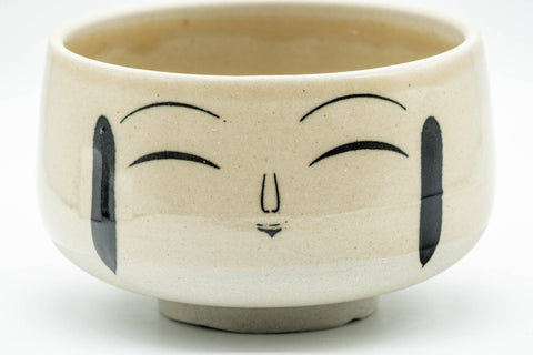 Japanese Matcha Bowl - Smiling Face Wan-nari Chawan - 400ml - closeup of the painted smiling face