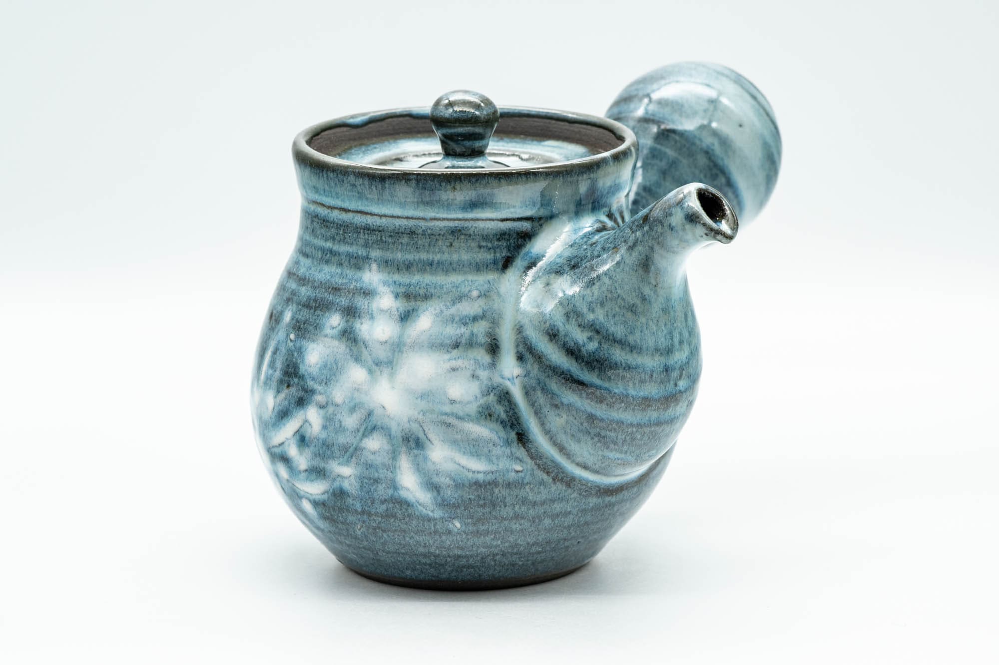 Japanese Kyusu - Floral Blue White Glazed Debeso Teapot - 400ml