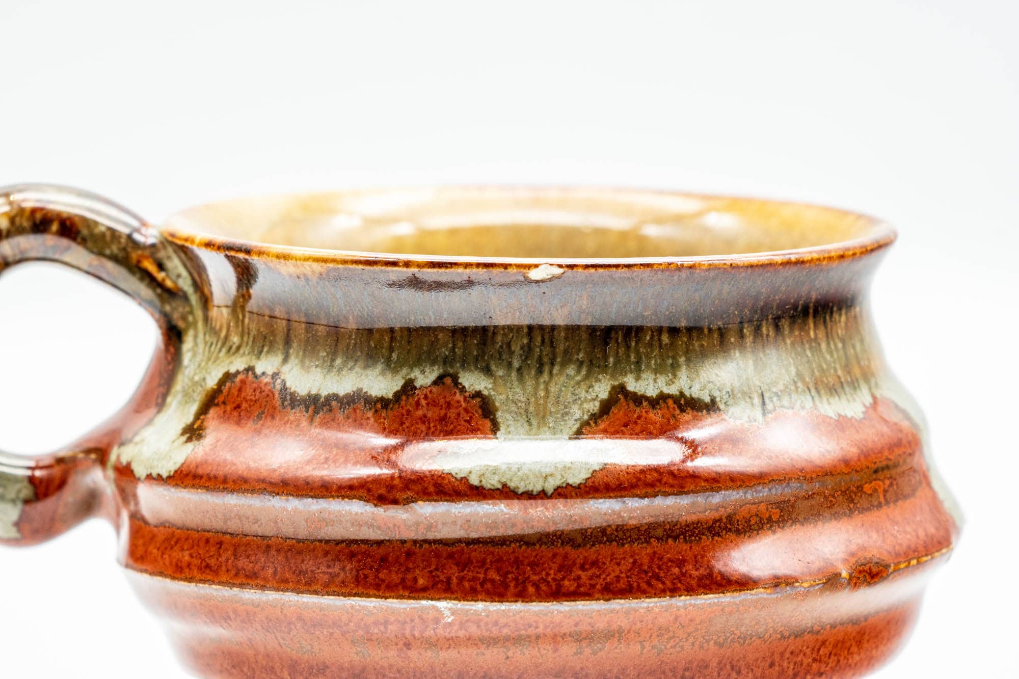 Japanese Teacup - Red Speckled Beige Drip-Glazed Ushirode Rear-Handled Yunomi - 140ml