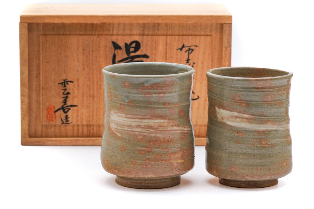 Japanese Teacups - Pair of Meoto Gohonte Hagi Yunomi