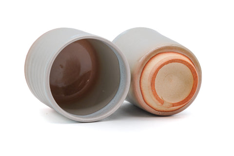 Tezumi — Japanese Teacups - Pair of Meoto Hagi Yunomi — three-quarter view