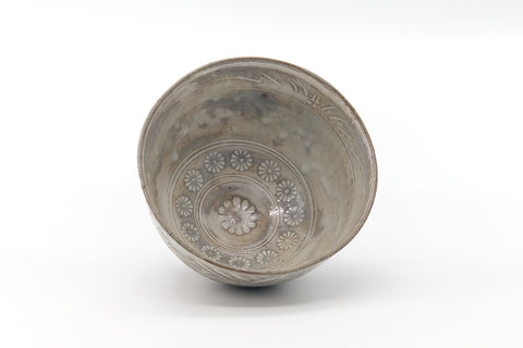 Japanese Matcha Bowl - Chrysanthemum Mishima White Slip Inlay Chawan