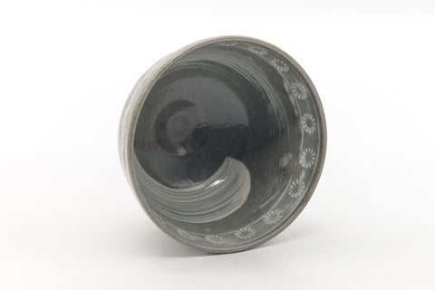 Japanese Matcha Bowl - Chrysanthemum Mishima White Hakeme Chawan