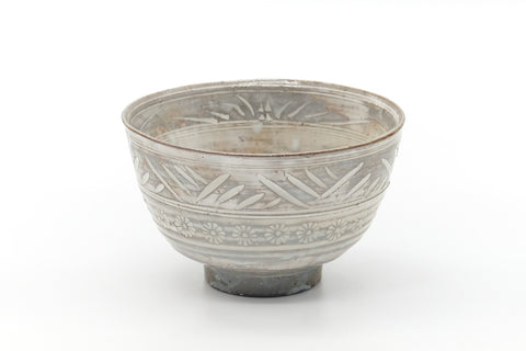 Japanese Matcha Bowl - Chrysanthemum Mishima White Slip Inlay Chawan