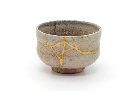 Japanese Matcha Bowl - Ash Glazed Gold Kintsugi Chawan - 550ml