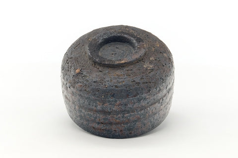 Underside of the chawan showing the ribbed foot and base.