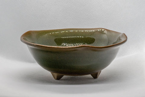 Tezumi — Japanese Matcha Bowl - Small Ash Glazed Chawan with 3 Feet - 175ml — three-quarter view