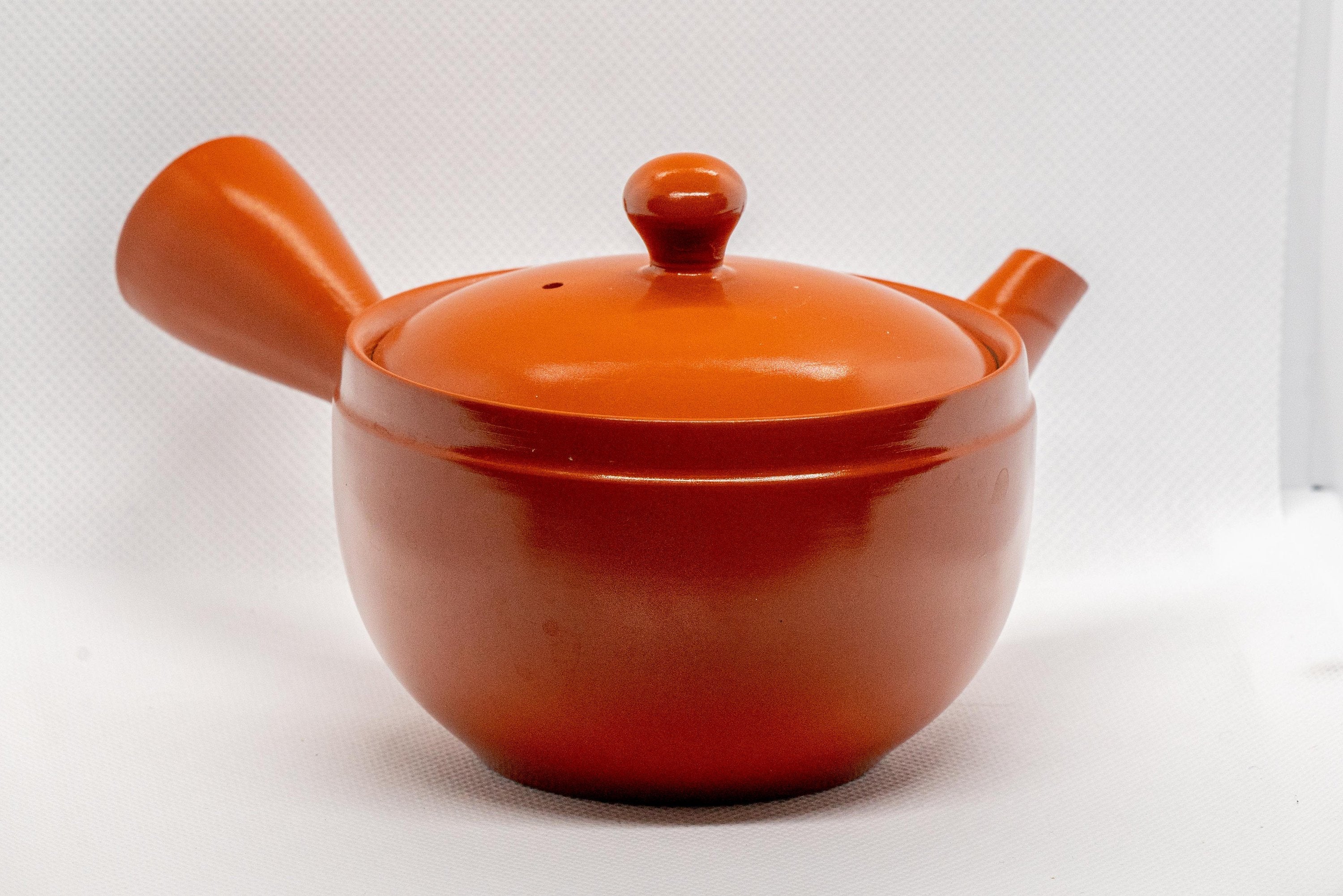 Japanese Kyusu - いわ多 Red Shudei Tokoname-yaki Ceramic Teapot - 275ml