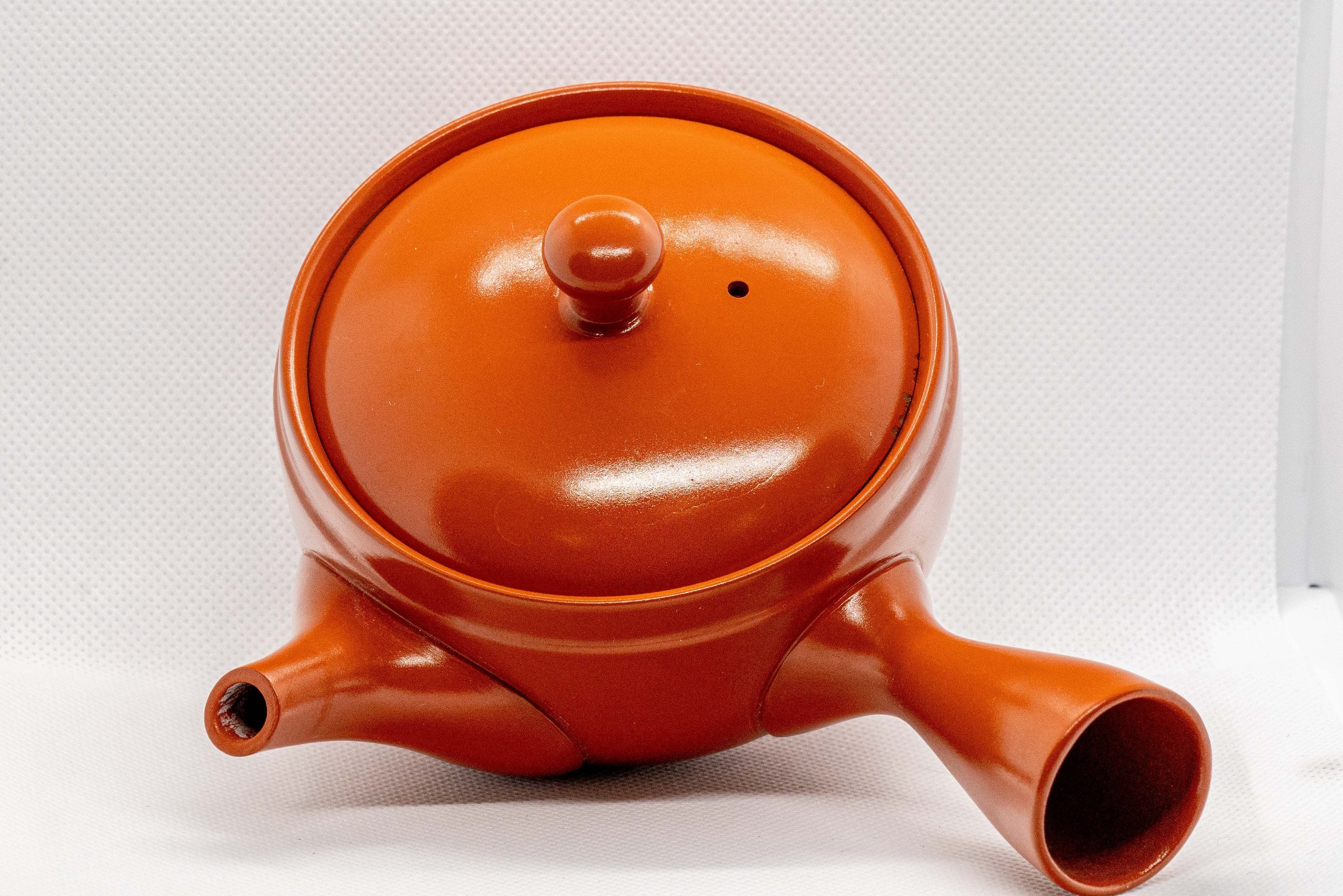 Japanese Kyusu - いわ多 Red Shudei Tokoname-yaki Ceramic Teapot - 275ml
