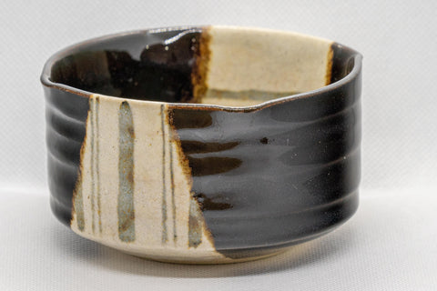 Japanese Matcha Bowl - Hantsutsu-gata Oribe Chawan - 250ml - angled view showing the half-cylindrical profile and glaze contrast