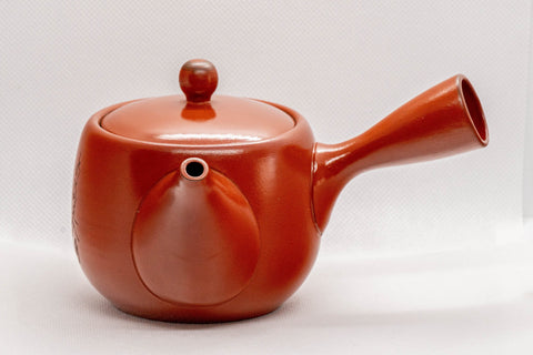 Tezumi — Japanese Kyusu - Tokoname-yaki Ceramic Teapot with Mesh Strainer - 300ml — three-quarter view from the opposite side
