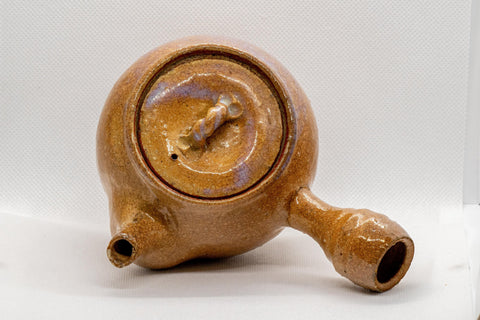 Tezumi — Japanese Kyusu - Maru-gata Hagi-yaki Do-ake Teapot - 350ml — top-down view of the lid