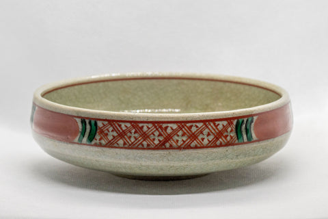 Tezumi — Japanese Matcha Bowl - Shibukusa-yaki Badarai-gata chawan — top-down view of the interior