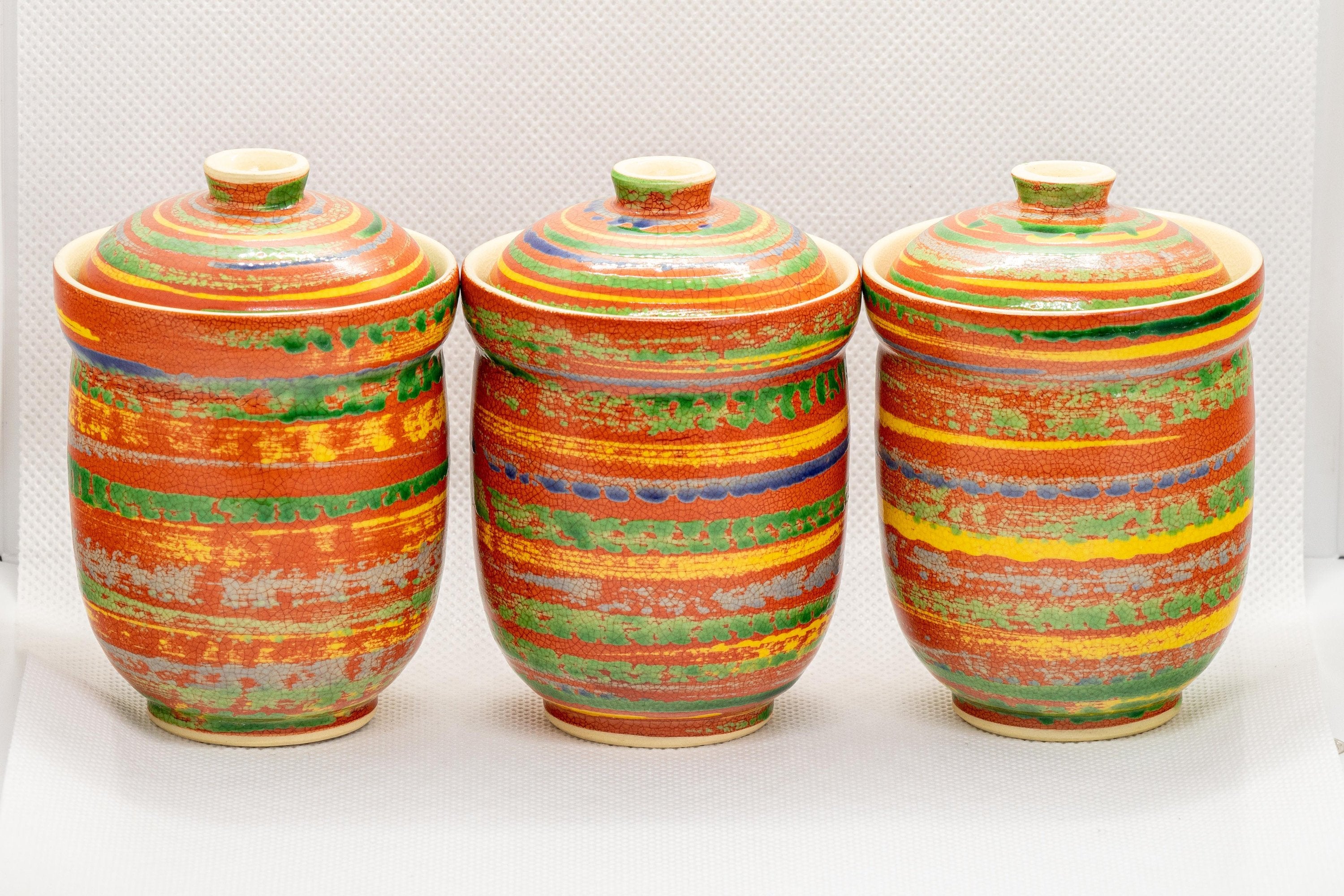 Japanese Teacups - Set of 3 Red Lidded Tsutsu-gata Yunomi - 100ml