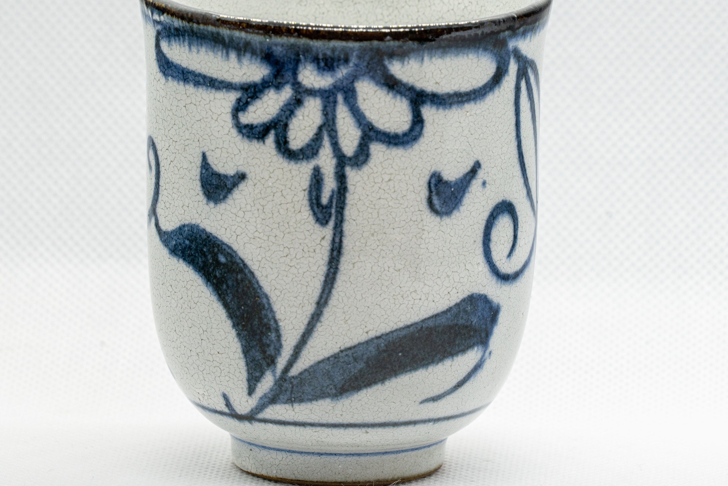 Japanese Teacups - Pair of Floral Tsutsu-gata Yunomi - 150ml
