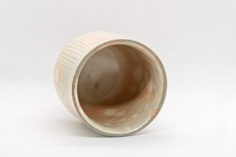 Japanese Teacup - Tachikichi Tsutsu-gata Yunomi - 210ml - top-down view into the cup interior