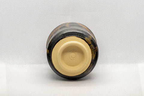 Japanese Teacup - Drip-Glazed Tsutsu-gata Yunomi - 160ml - inverted view showing the underside