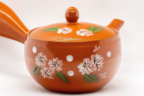 Tezumi — Japanese Kyusu - Peach Blossoms Tokoname-yaki Teapot - 170ml — side profile showing the spout and handle