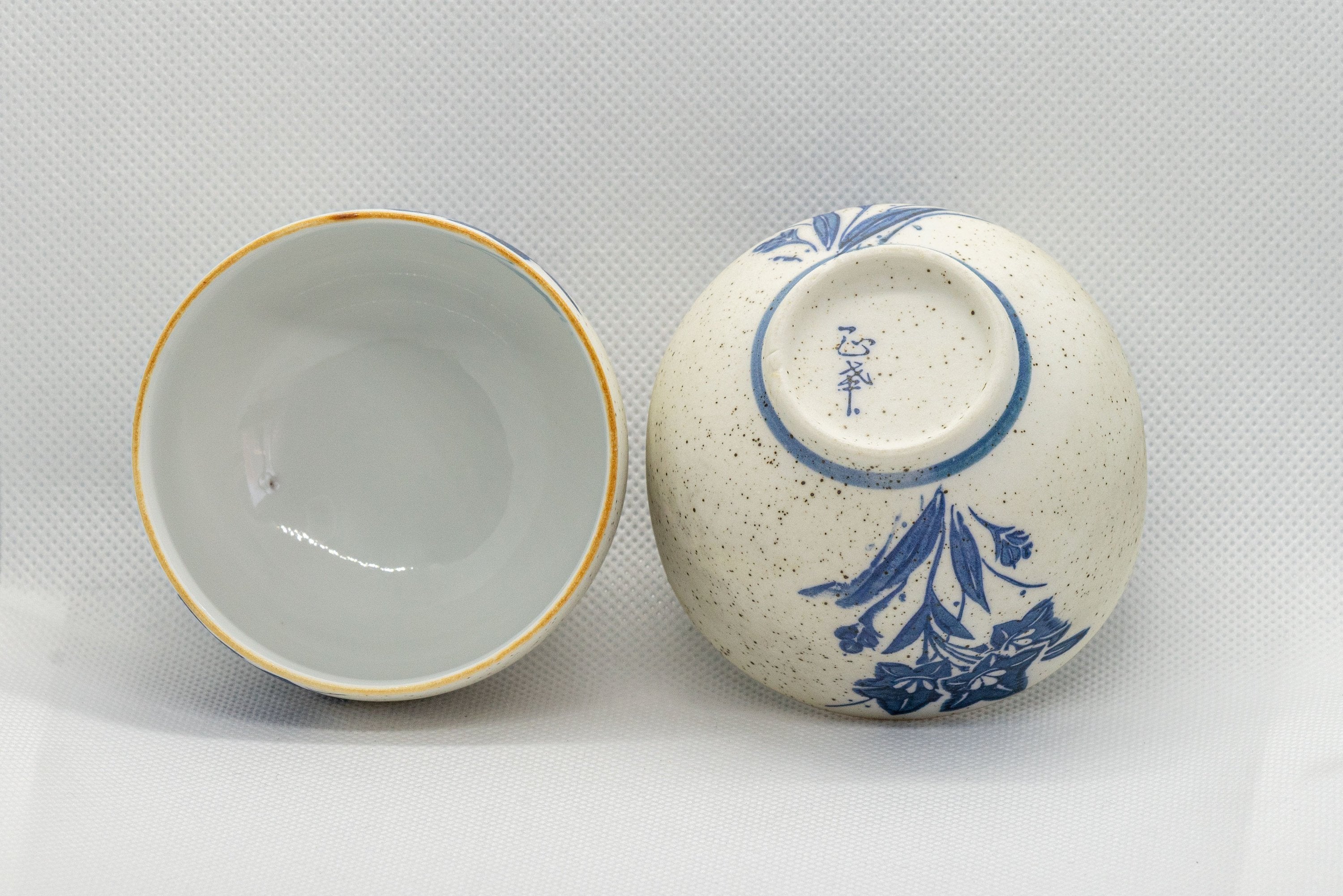 Japanese Teacup Pair - Classic blue and white yunomi - 110ml - Tezumi