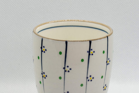 Japanese Teacup - White Floral Koishiwara-yaki Yunomi - 185ml