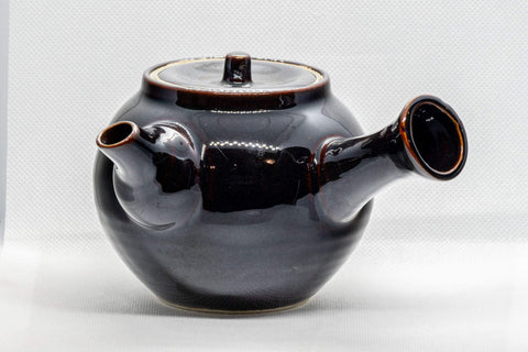 Japanese Kyusu - Tenmoku Maru-gata Arita-yaki Teapot - 400ml - side profile showing the side handle and spout