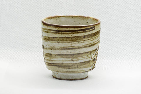 Japanese Teacup - Spiral Tsutsu-gata Yunomi - 170ml - three-quarter view of the cup