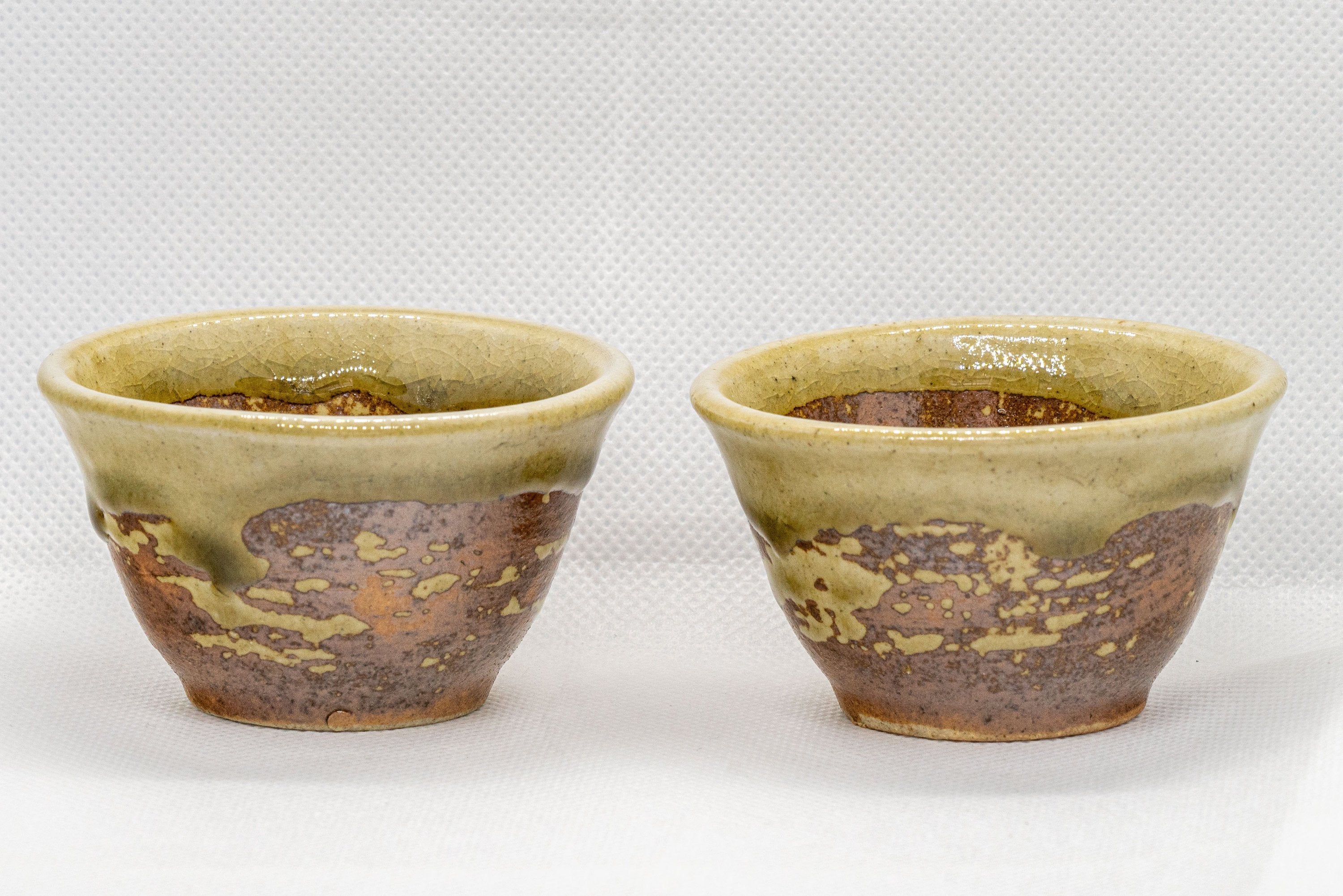 Japanese Teacups - Pair of 香山 Ash Green Glazed Shigaraki-yaki Senchawan - 55ml