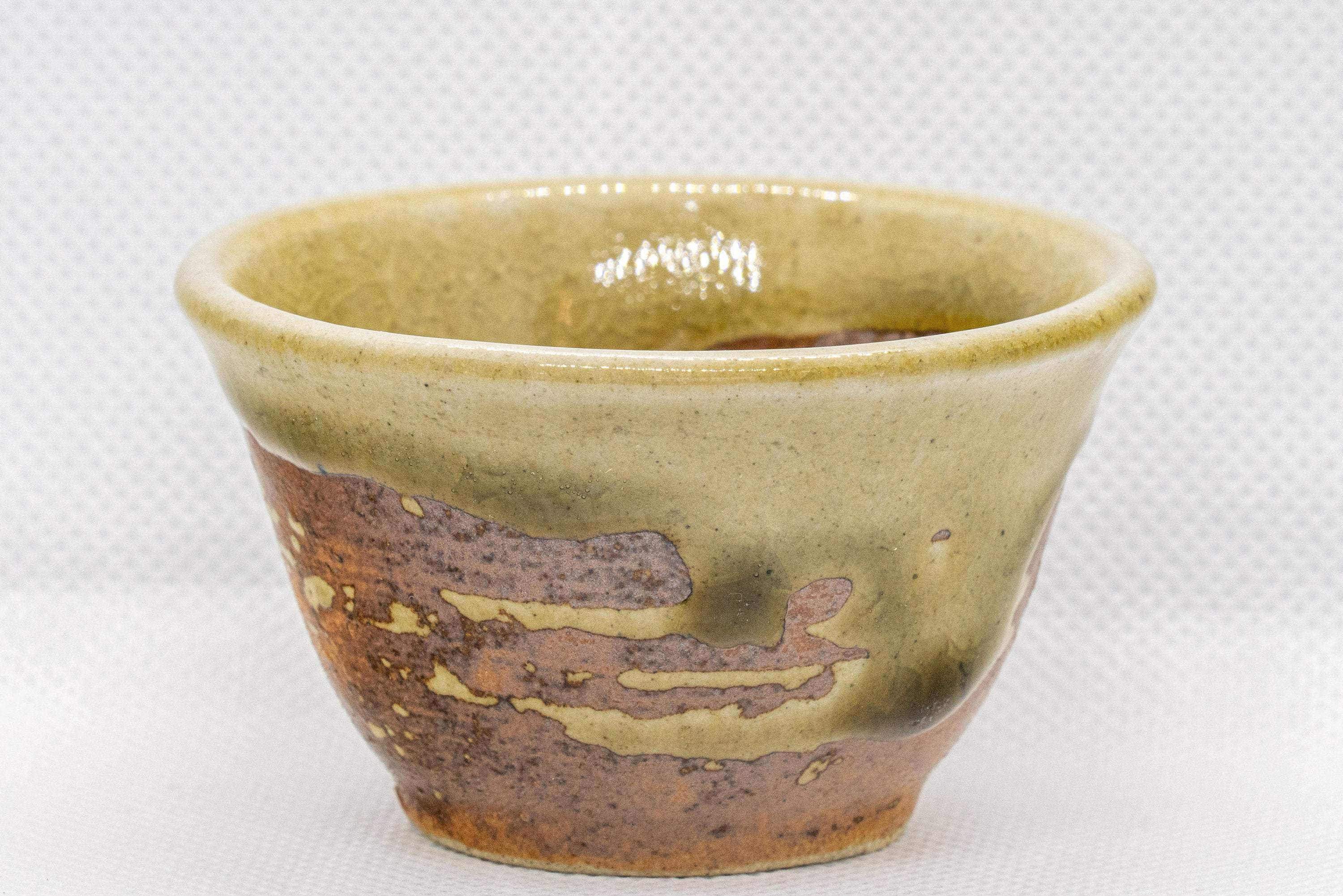 Japanese Teacups - Pair of 香山 Ash Green Glazed Shigaraki-yaki Senchawan - 55ml