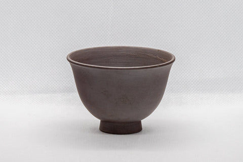 Japanese Teacup - Classic Banko-yaki Senchawan - 70ml - three-quarter view of the teacup