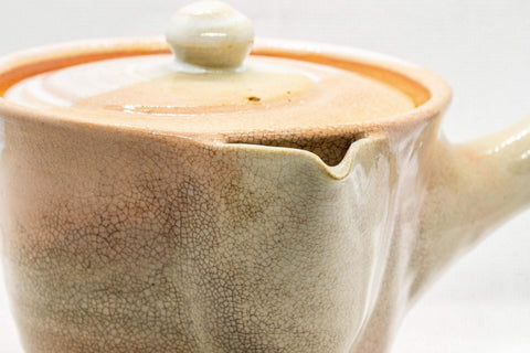 Tezumi — Japanese Kyusu - Hagi-yaki Do-ake Teapot - 300ml — side profile showing the spout and handle