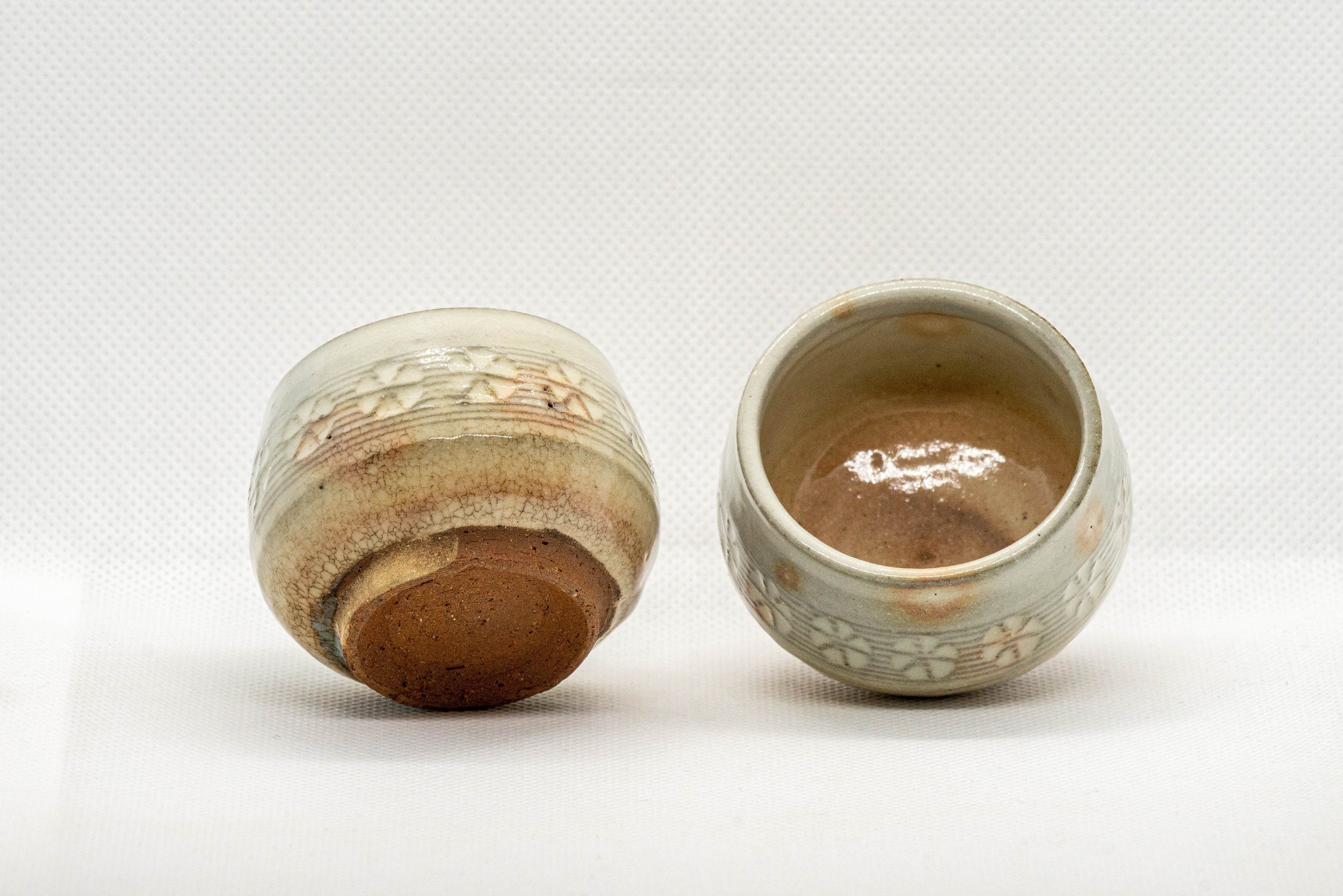 Japanese Teacups - Pair of Floral Wa-nari Hagi-yaki Guinomi - 35ml