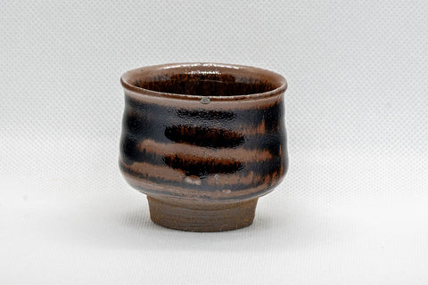 Japanese Teacup - 丹彩 Tenmoku Glazed Guinomi - 65ml - front view of the ribbed cup