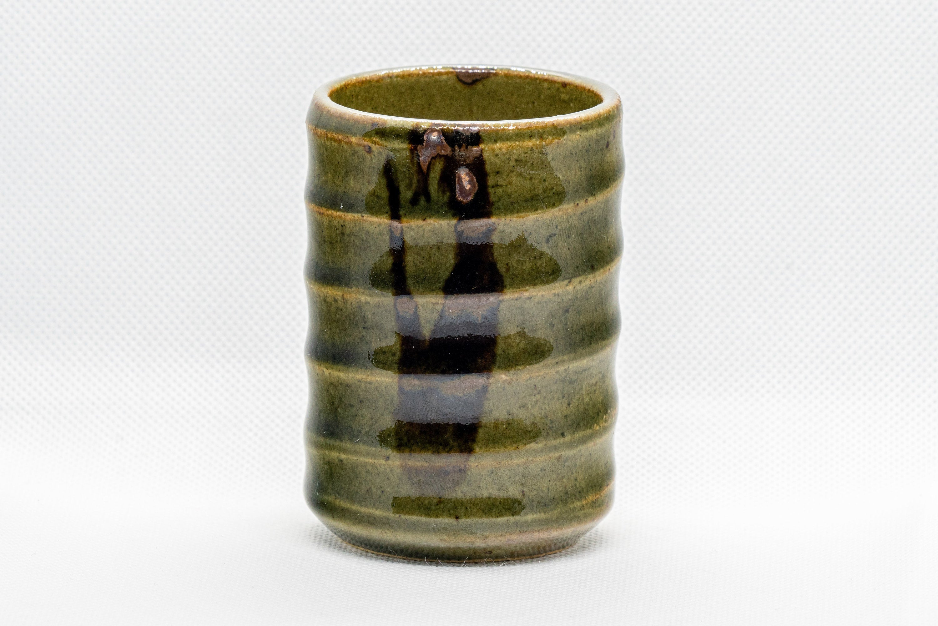 Japanese Teacup - Spiral Green Tsutsu-gata Yunomi - 130ml