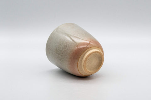 Japanese Teacup - Tsutsu-gata Hagi-yaki Yunomi - 140ml - tilted view showing the side and base