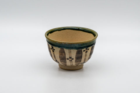 Japanese Teacup - 秀泉陶苑 Floral Wan-nari Mino-yaki Yunomi - 100ml - front view of the Oribe-glazed teacup with geometric iron decoration and green glaze