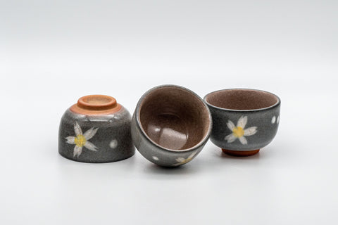Japanese Teacups - Set of 3 Floral Snowflake Glazed Guinomi - 45ml - the set of three grey snowflake-glazed cups with white flowers, grouped
