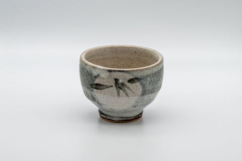 Japanese Teacup - Leafy Grey Yunomi - 125ml - front view of the leafy grey teacup