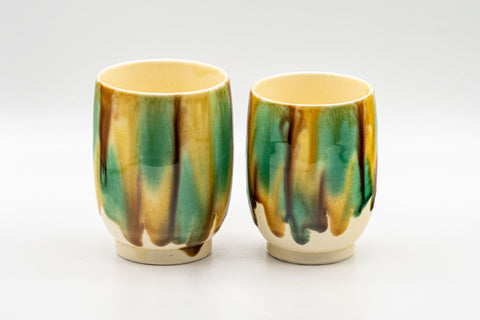 Japanese Teacups - Couple's Pair of 秀 Meoto Yunomi - 150ml - the pair of drip-glazed teacups with the smaller cup in front
