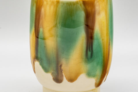 Japanese Teacups - Couple's Pair of 秀 Meoto Yunomi - 150ml - closeup of the green and yellow drip glaze exterior