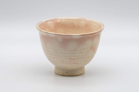 Japanese Teacup - Gohonte Hagi-yaki Yunomi by Tsubaki Kiln - 130ml - front view of the gohonte glaze with warm beige spots
