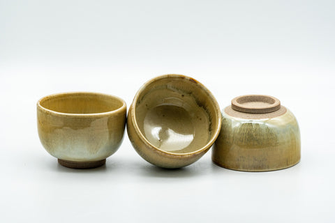 Japanese Teacups - Set of 3 Hare's Fur Glazed Wan-nari Yunomi - 100ml - the three teacups with one inverted to show the base