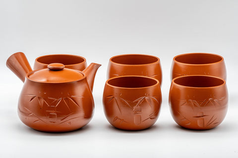 Tezumi — Japanese Tea Set - Tokoname-yaki Nasu-gata Debeso Kyusu with 5 Yunomi - 300ml — the teapot in three-quarter view