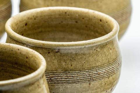 Tezumi — Japanese Tea Set - Speckled Olive Green Kyusu with 5 Yunomi - 350ml — additional view