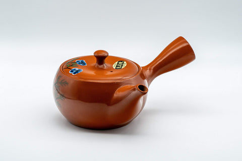 Japanese Kyusu - 伊勢窯 Floral Tokoname-yaki Teapot - 350ml - side view of the teapot