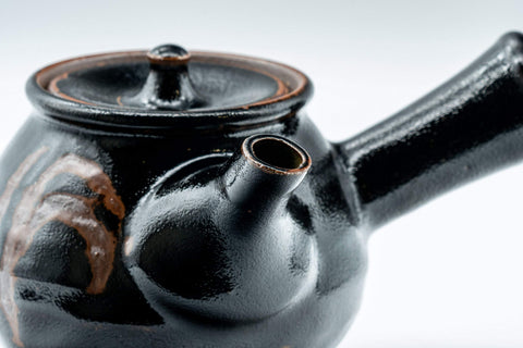 Tezumi — Japanese Tea Set - 陶幸 Do-ake Kyusu with 5 Yunomi - 350ml — the teapot and cups arranged together