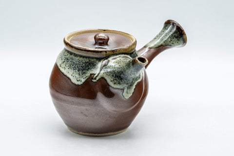 Tezumi — Japanese Tea Set - Maru-gata Do-ake Kyusu with 5 Yunomi — interior of the teapot showing the filter
